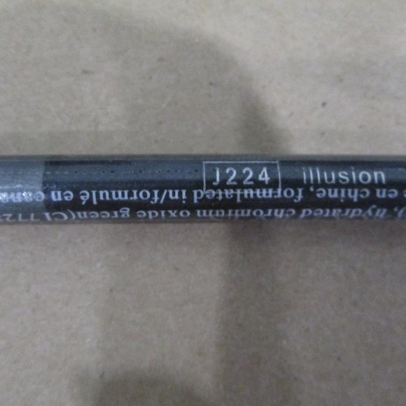 Starlooks Eye Pencil in "Illusion" - Picture 1 of 4
